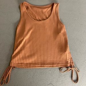 dark tan cropped tank top
